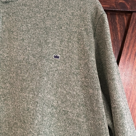 Crown & Ivy Green Sweatshirt Hoodie - Picture 3 of 13